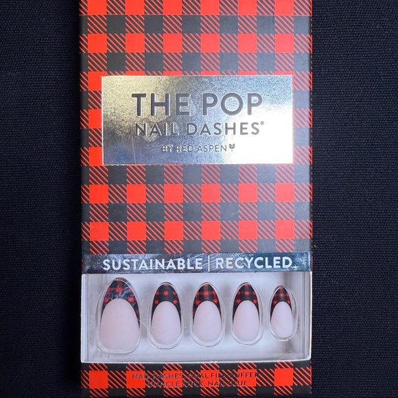 Noah’s Nightgown - Red Aspen Nail Dashes - Picture 2 of 3